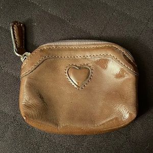 Brighton Patent Leather w/ Heart Small Change Purse with Zipper. Color: Brown.